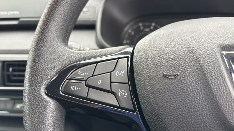 Dacia Sandero 1.0 TCe Essential 5dr Bi Fuel Hatchback